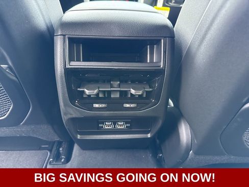 New 2025 Jeep Grand Cherokee Laredo image 38