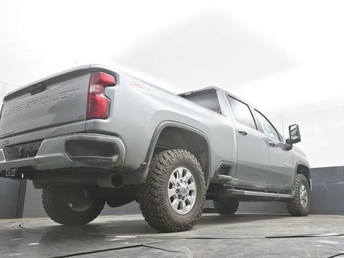 Used 2024 Chevrolet Silverado 2500 LT AWD/4WD image 33