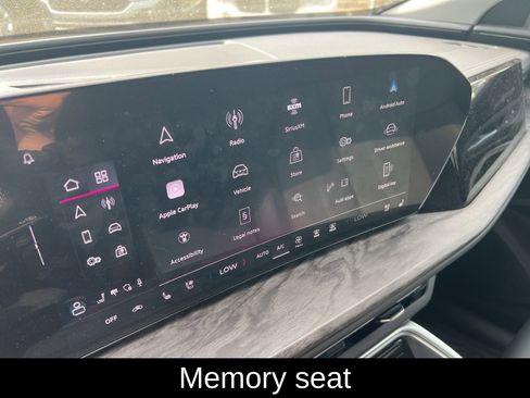 Used 2025 Audi Q5 Premium Plus w/ Premium Plus image 11