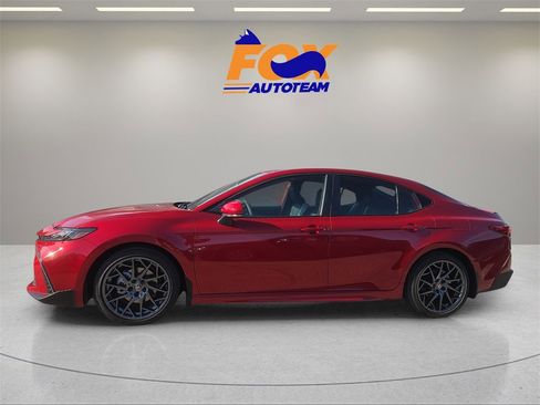 New 2026 Toyota Camry SE image 2