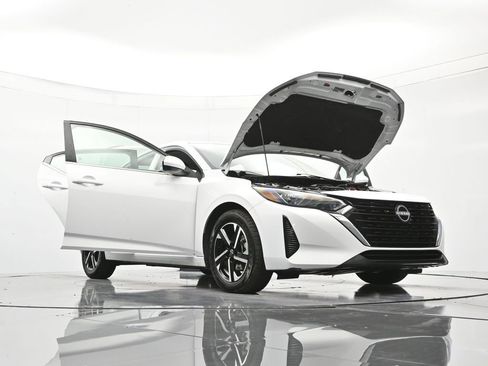 Used 2024 Nissan Sentra SV FWD image 48
