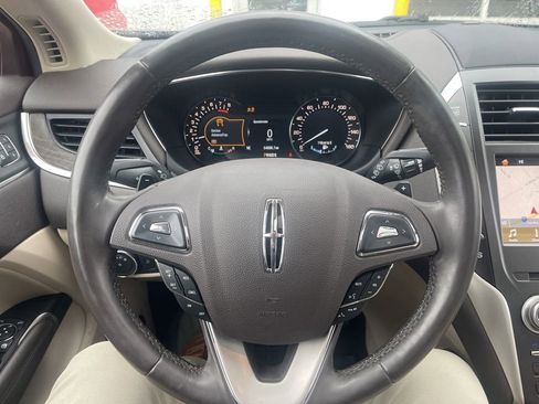 Used 2019 Lincoln MKC Reserve image 14