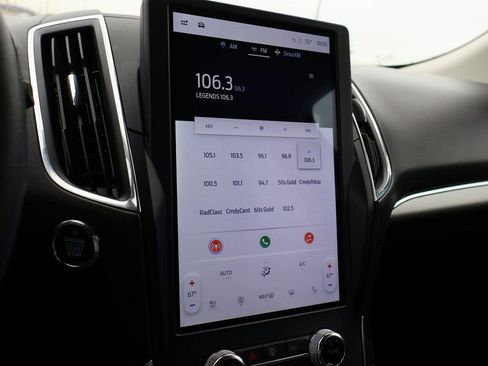 Certified 2022 Ford Edge Titanium image 34