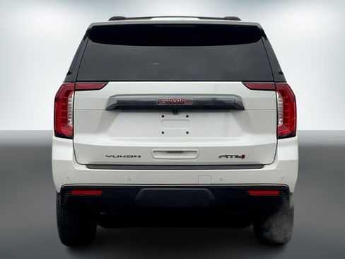 Used 2022 GMC Yukon AT4 image 3