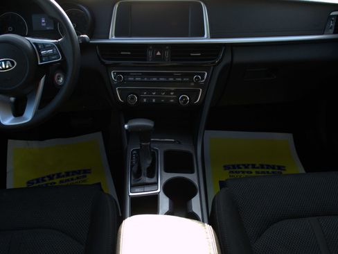 Used 2020 Kia Optima LX image 12