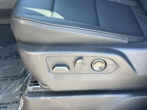 New 2026 GMC Yukon XL Denali w/ Denali Reserve Package image 23