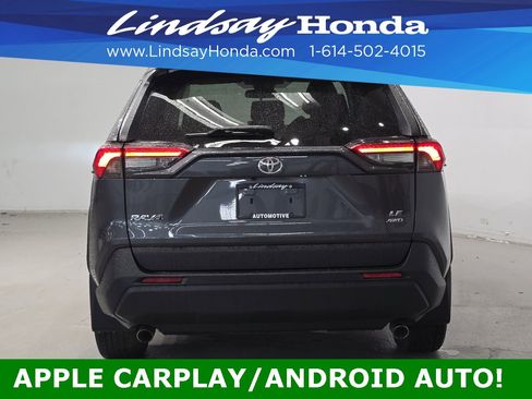 Used 2021 Toyota RAV4 LE image 5