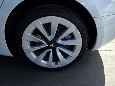 Used 2022 Tesla Model 3 Standard Range image 23