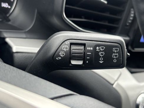 Used 2022 Ford Explorer XLT w/ Equipment Group 202A image 20