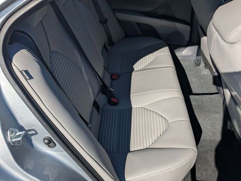 Used 2023 Toyota Camry SE image 20