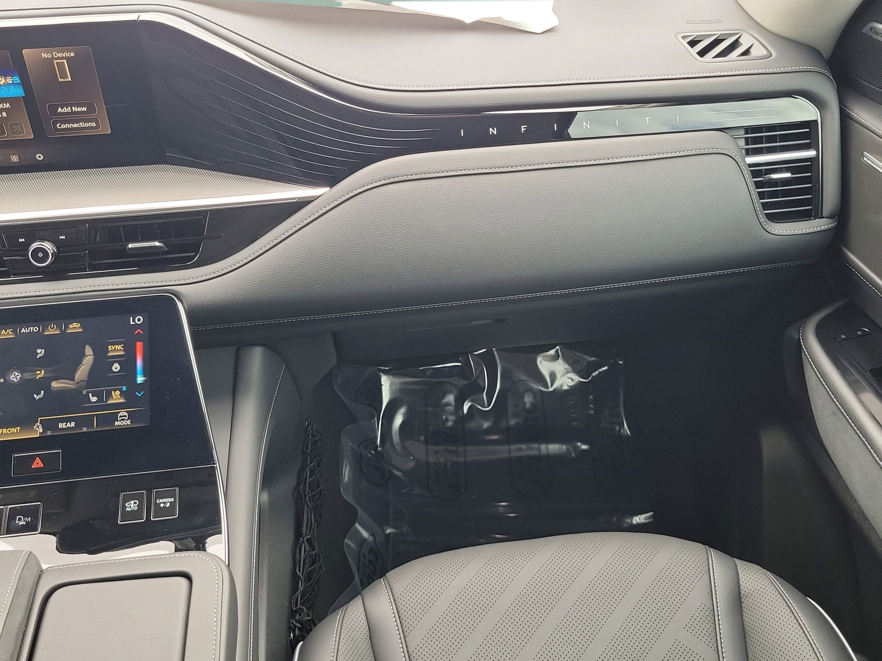 New 2026 INFINITI QX80 Luxe w/ Exterior Package RWD image 11