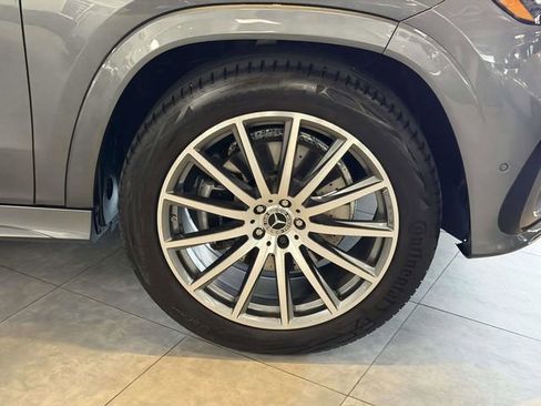 Certified 2025 Mercedes-Benz GLS 450 4MATIC image 8