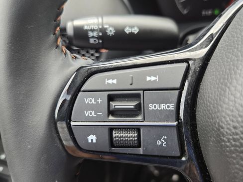 Certified 2025 Honda HR-V Sport image 24