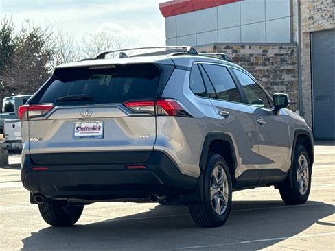 Used 2023 Toyota RAV4 XLE image 7