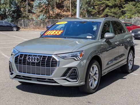 Used 2025 Audi Q3 2.0T Premium AWD/4WD image 2