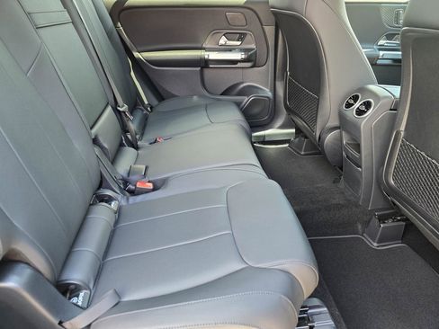 New 2026 Mercedes-Benz GLB 250 4MATIC image 37