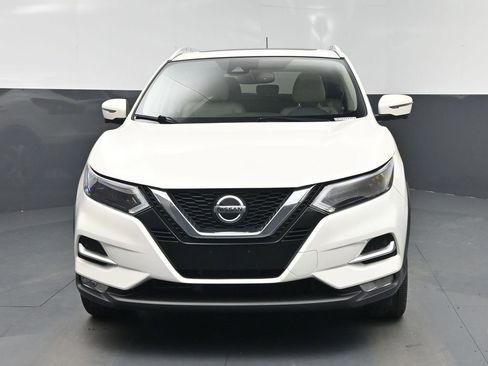 Used 2020 Nissan Rogue Sport SL w/ Premium Package FWD image 6