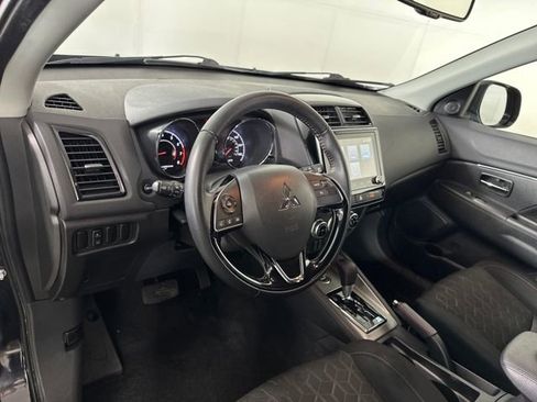 Used 2025 Mitsubishi Outlander Sport LE image 13