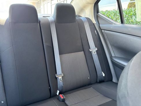 Used 2025 Nissan Sentra SV FWD image 30