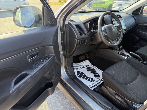 Used 2020 Mitsubishi Outlander Sport Black Edition FWD image 15