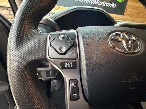 Used 2017 Toyota Tacoma SR5 w/ Tow Package AWD/4WD image 20