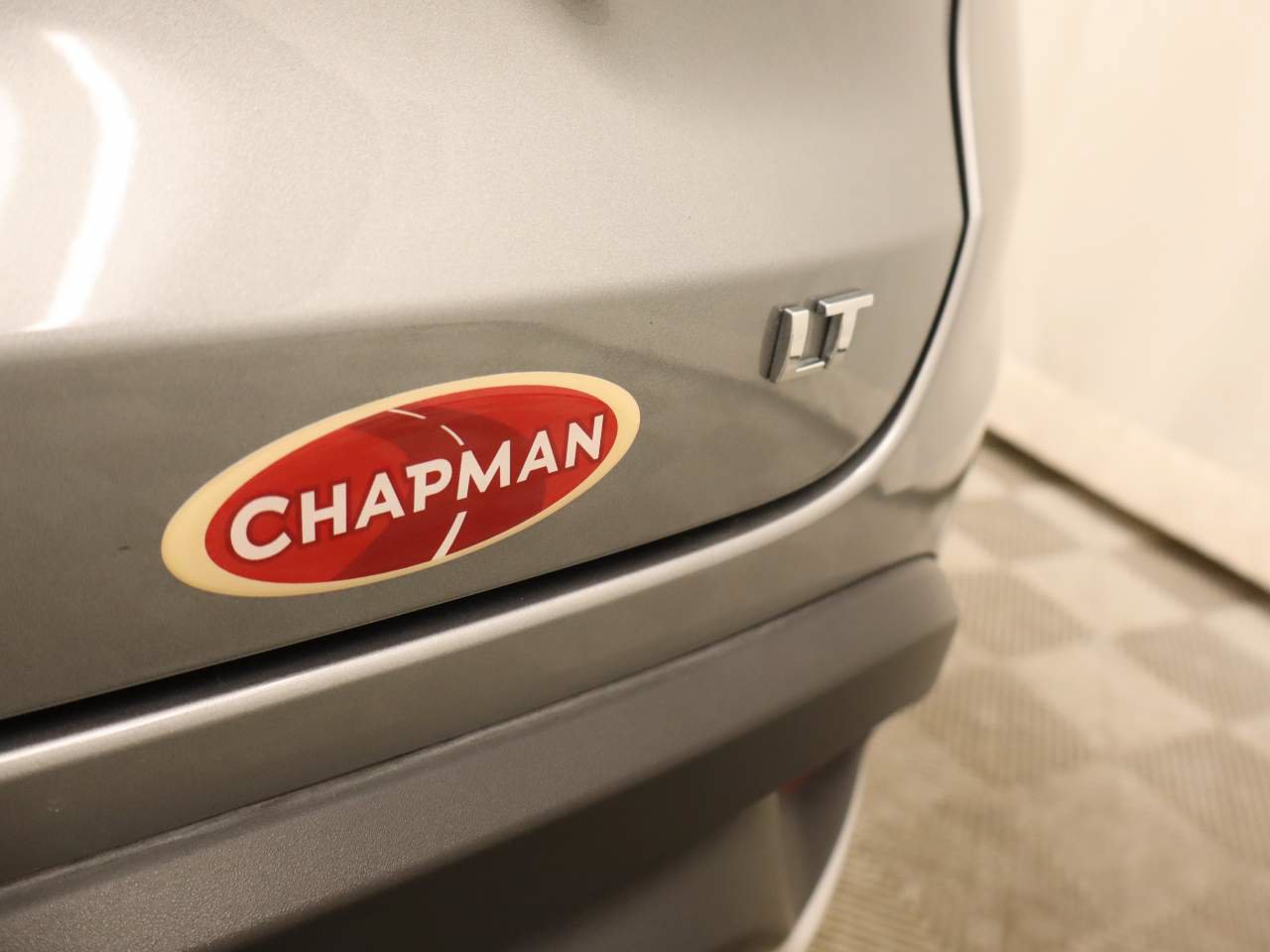 Used 2025 Chevrolet Trax LT FWD image 18