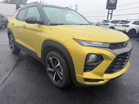 Used 2023 Chevrolet TrailBlazer RS w/ Sun and Liftgate Package image 10
