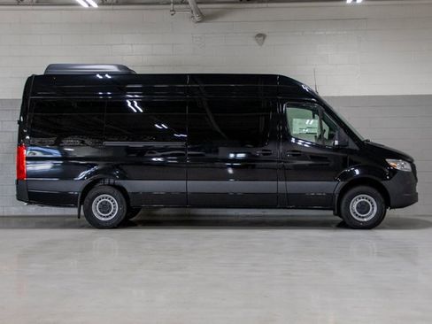 New 2024 Mercedes-Benz Sprinter 2500 image 2
