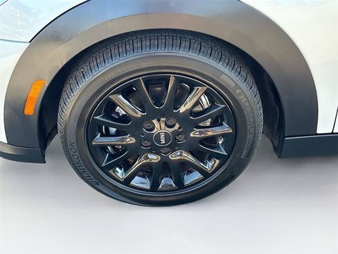 Used 2023 MINI Cooper 4-Door Hardtop FWD image 30