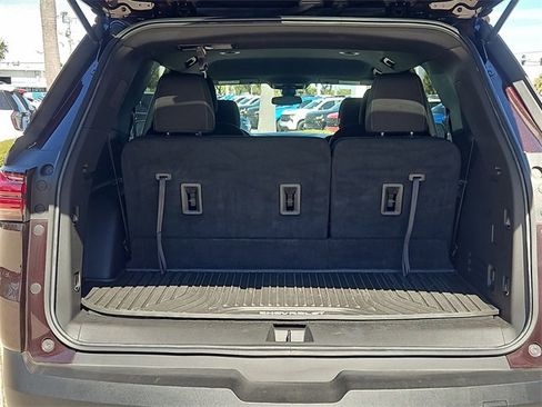 Used 2022 Chevrolet Corvette Stingray Preferred Cpe w/ Engine Appearance Package image 35