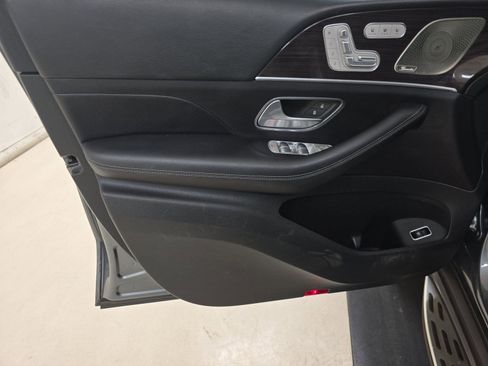 Used 2022 Mercedes-Benz GLS 450 4MATIC w/ AMG Line Exterior image 7