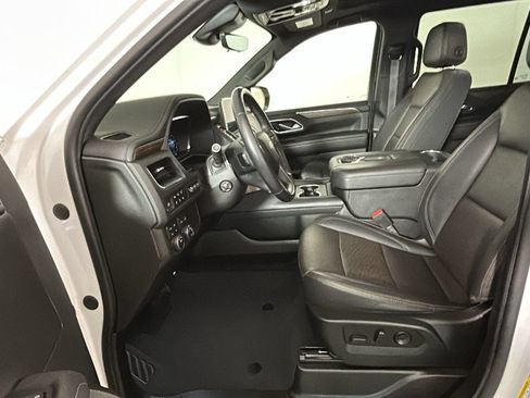 Used 2023 Chevrolet Tahoe High Country AWD/4WD image 14