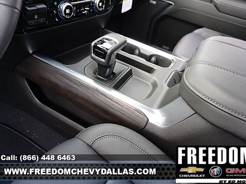 New 2026 GMC Sierra 1500 SLT image 35