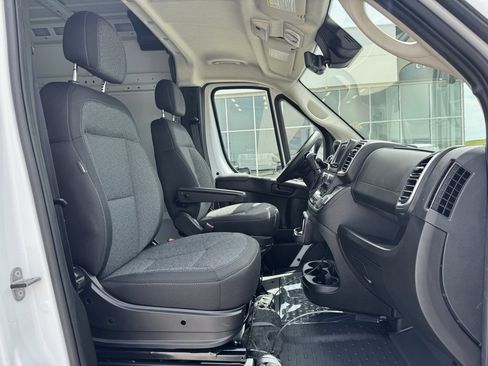 New 2025 RAM ProMaster 3500 w/ Quick Order Package 22G SLT image 18
