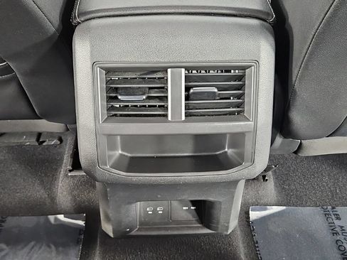 Used 2023 Volkswagen Atlas Cross Sport SE w/ Panoramic Sunroof Package AWD/4WD image 24