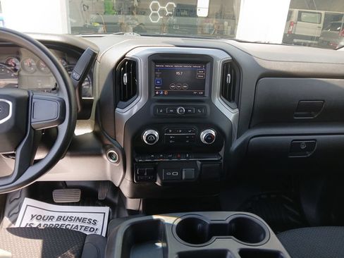 Used 2023 GMC Sierra 1500 Pro w/ Pro Value Package AWD/4WD image 18