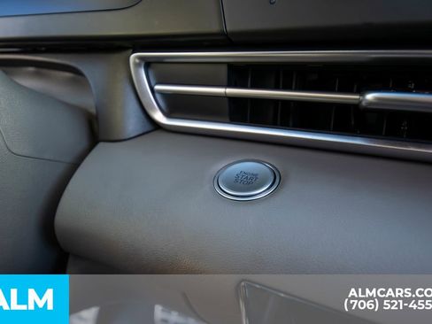 Certified 2025 Hyundai Elantra Sport image 13