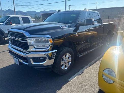 Used 2020 RAM 2500 Big Horn w/ Level 2 Equipment Group AWD/4WD image 4