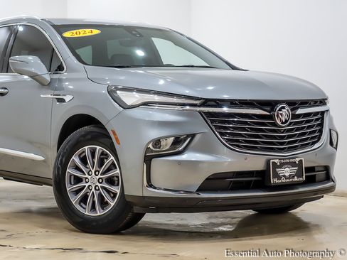 Used 2024 Buick Enclave Premium image 2