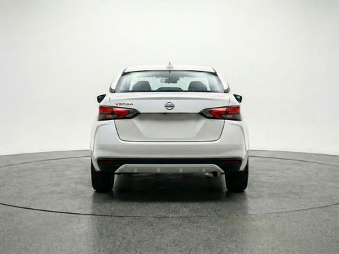 Used 2025 Nissan Versa SV FWD image 7