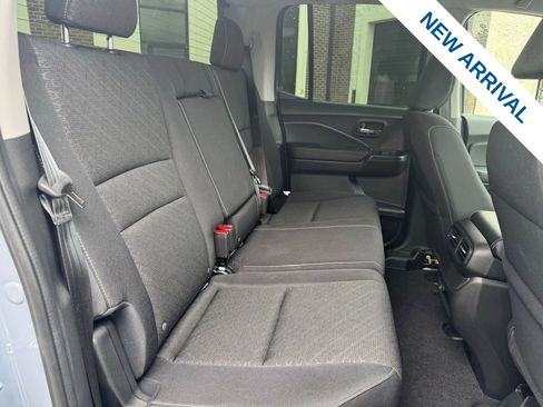 Used 2024 Honda Ridgeline Sport image 11