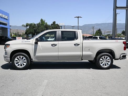 New 2026 Chevrolet Silverado 1500 Custom AWD/4WD image 13