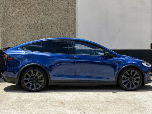 Used 2022 Tesla Model X Plaid AWD/4WD image 7