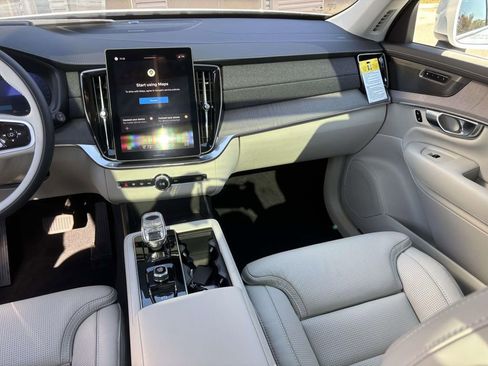 New 2026 Volvo XC90 B6 Ultra image 31