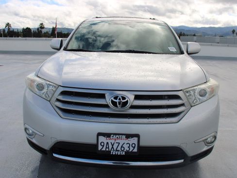 Used 2011 Toyota Highlander 2WD w/ Tech Pkg image 7