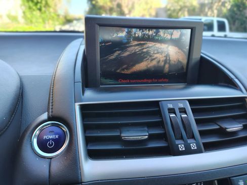 Used 2010 Lexus HS 250h image 9