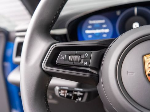 New 2026 Porsche Macan Electric RWD image 18