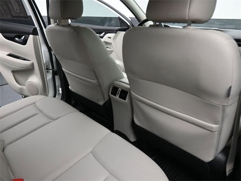 Certified 2022 Nissan Rogue Sport SL w/ Premium Package image 25