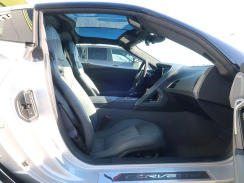 Used 2017 Chevrolet Corvette Z06 image 19