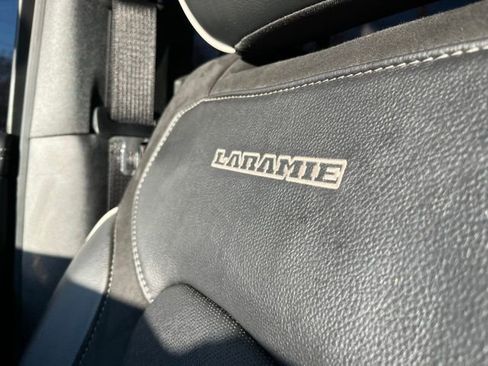Used 2025 RAM 1500 Laramie image 18